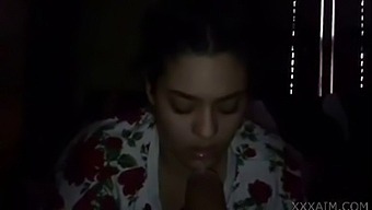 Arabská Kráska Dává Hluboký Orální Sex Velkému Penisu Marockého Muže. Podívejte Se Na Bezplatnou Webovou Kameru Na Xxxaim.Com