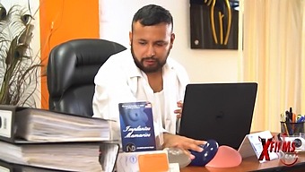 Peruvian Cleaner Pretends To Be A Physician To Awaken A Venezuelan With A Large Buttocks